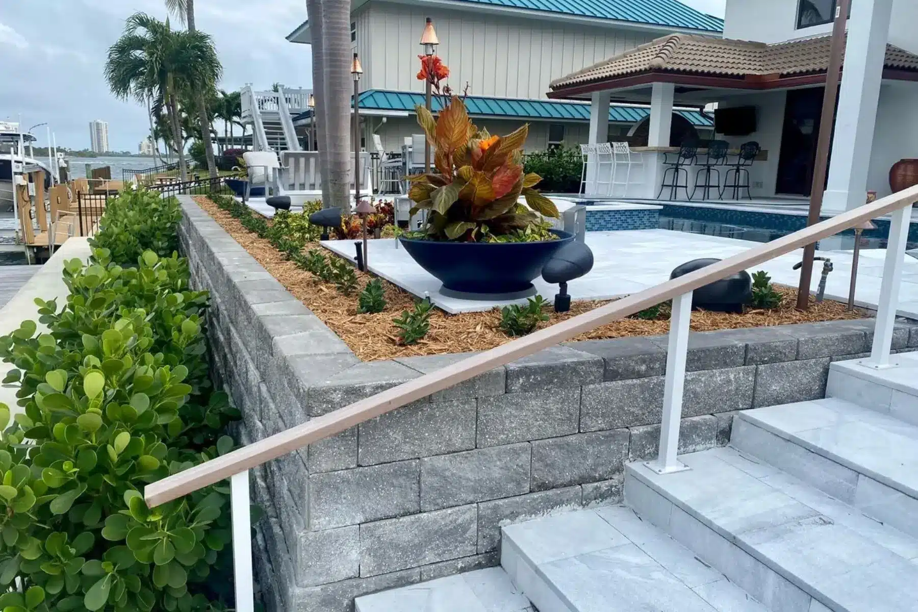 Retaining Wall Services Commercial Project Pup Pavers and Turf Florida